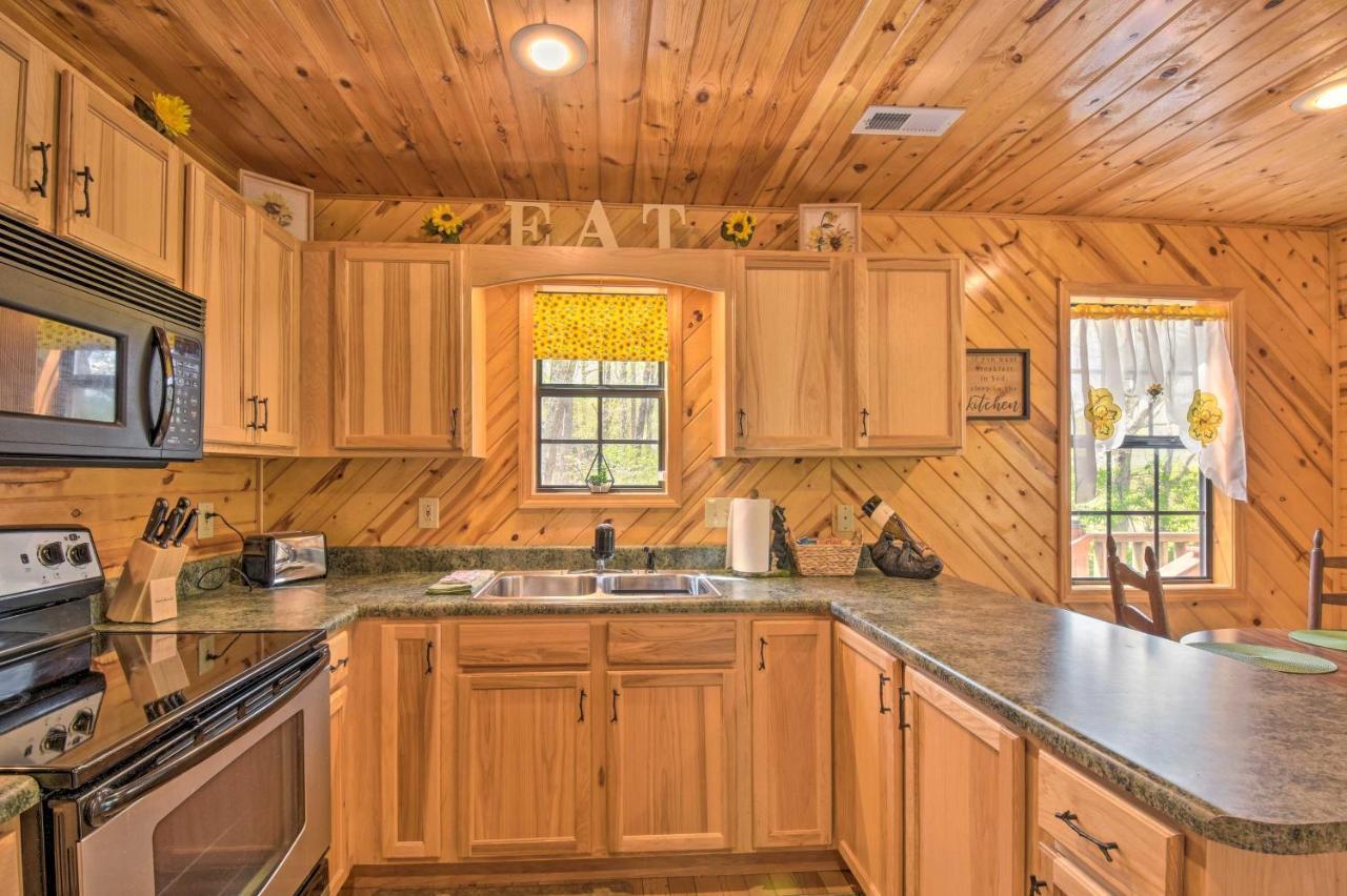 Cozy Hiawassee Cabin With Fire Pit And Mtn Views! Exterior foto